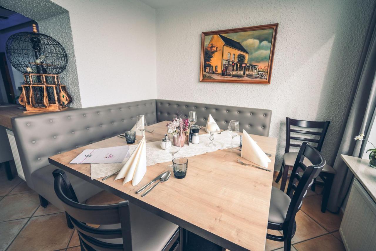 Hotel Kalenborner Hoehe Buitenkant foto