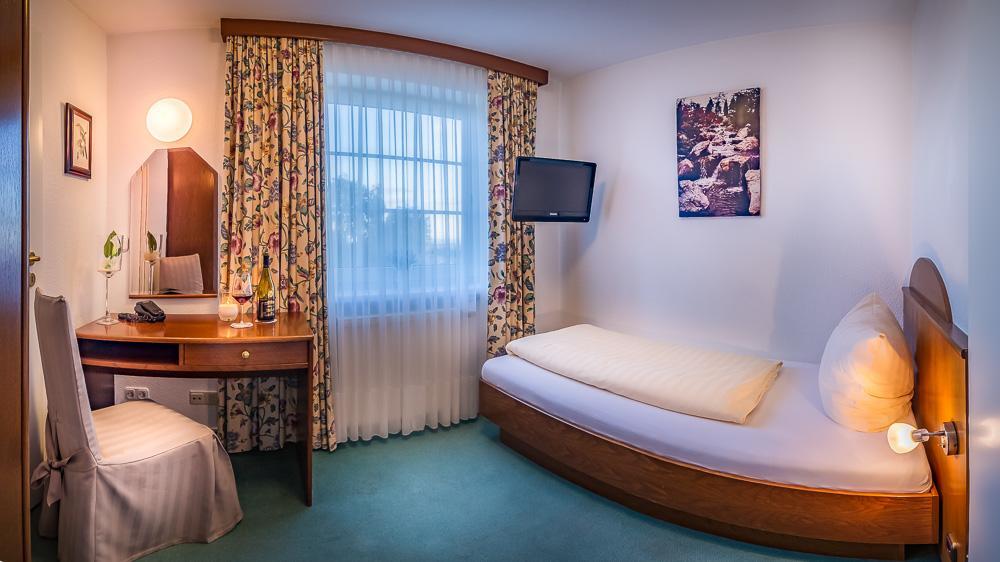 Hotel Kalenborner Hoehe Buitenkant foto